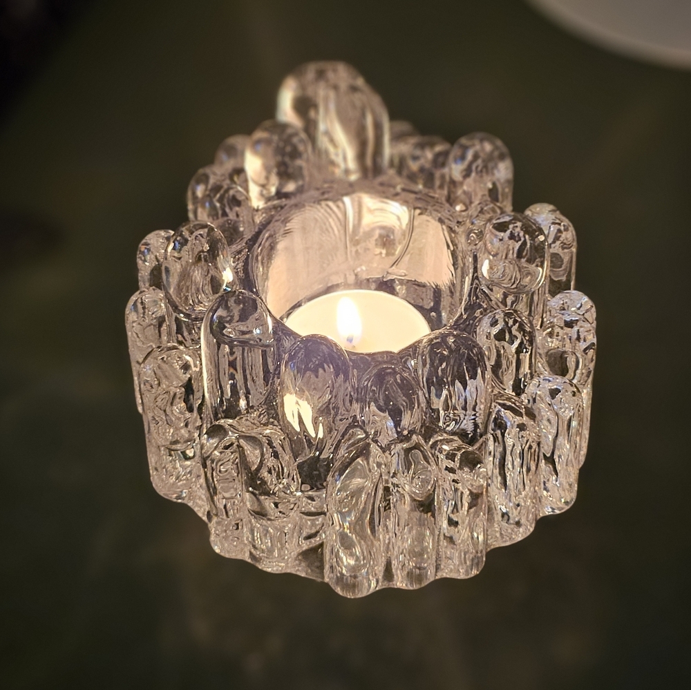 Polar votive candle holder